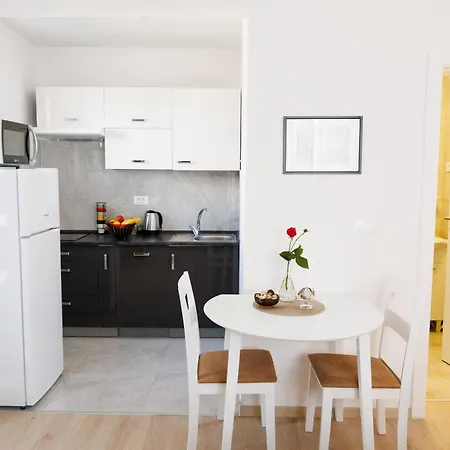 Vanda Apartment *