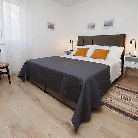 Vanda Apartment