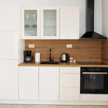 Vanda Apartment *